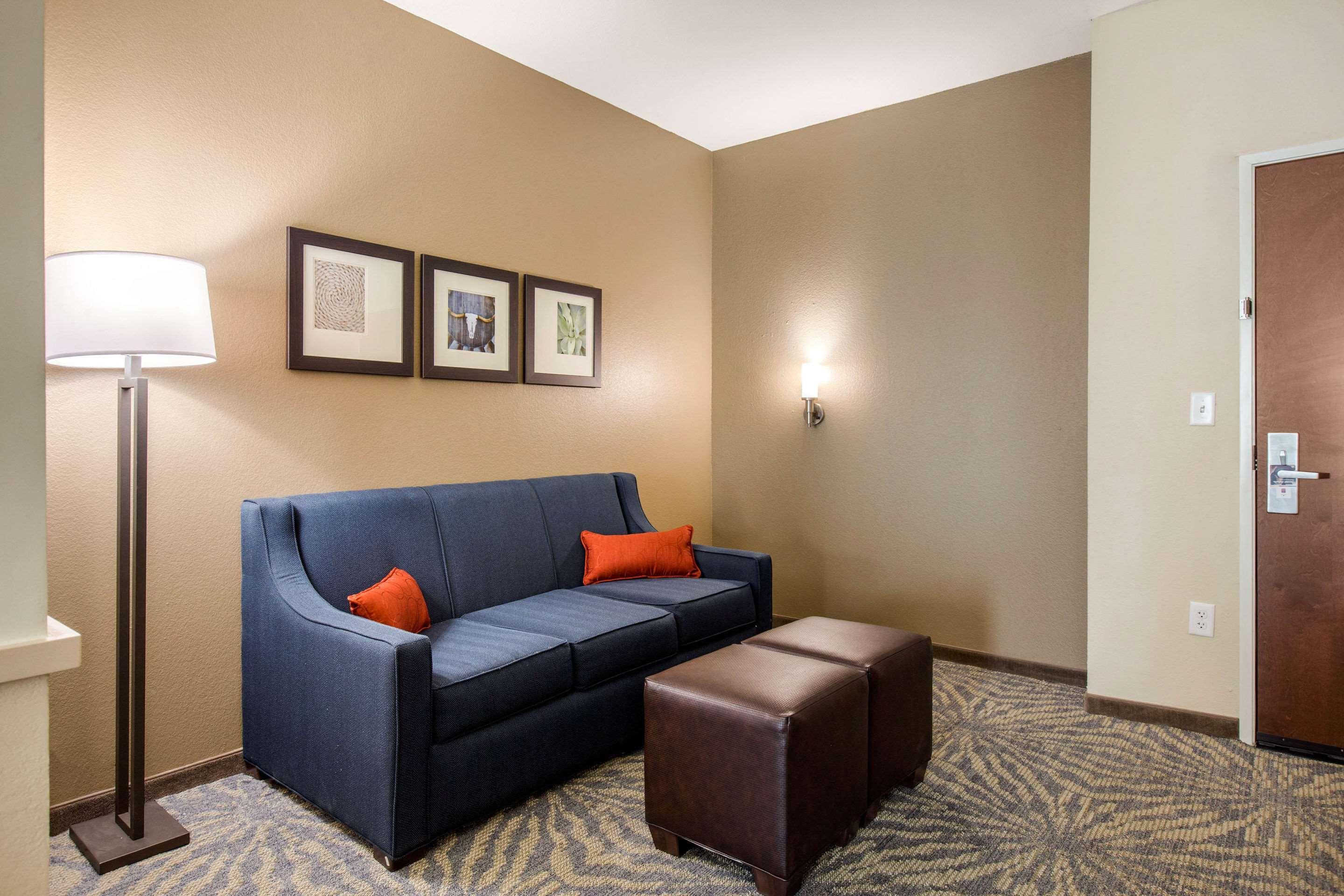 Comfort Suites - South Остин Экстерьер фото