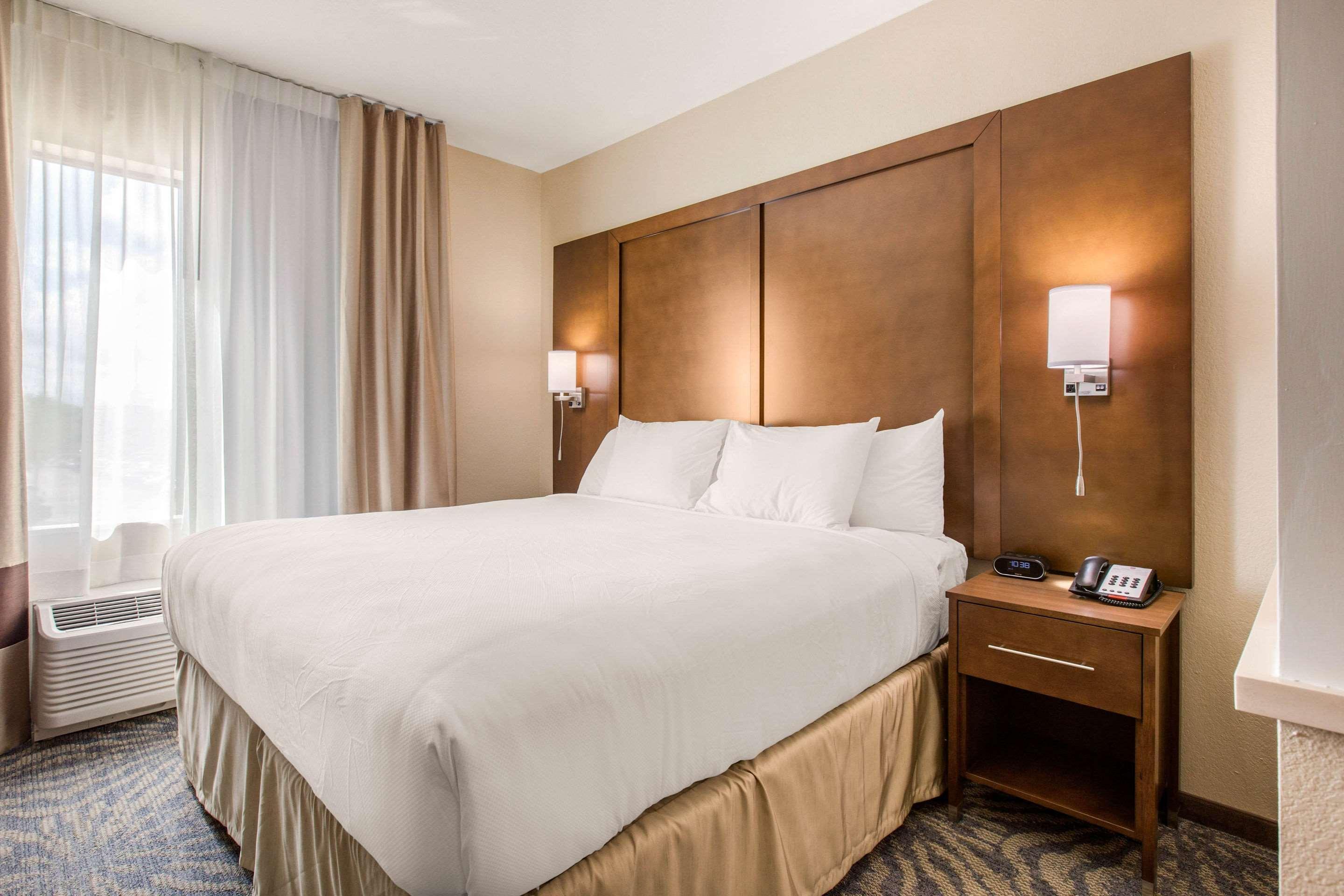 Comfort Suites - South Остин Экстерьер фото