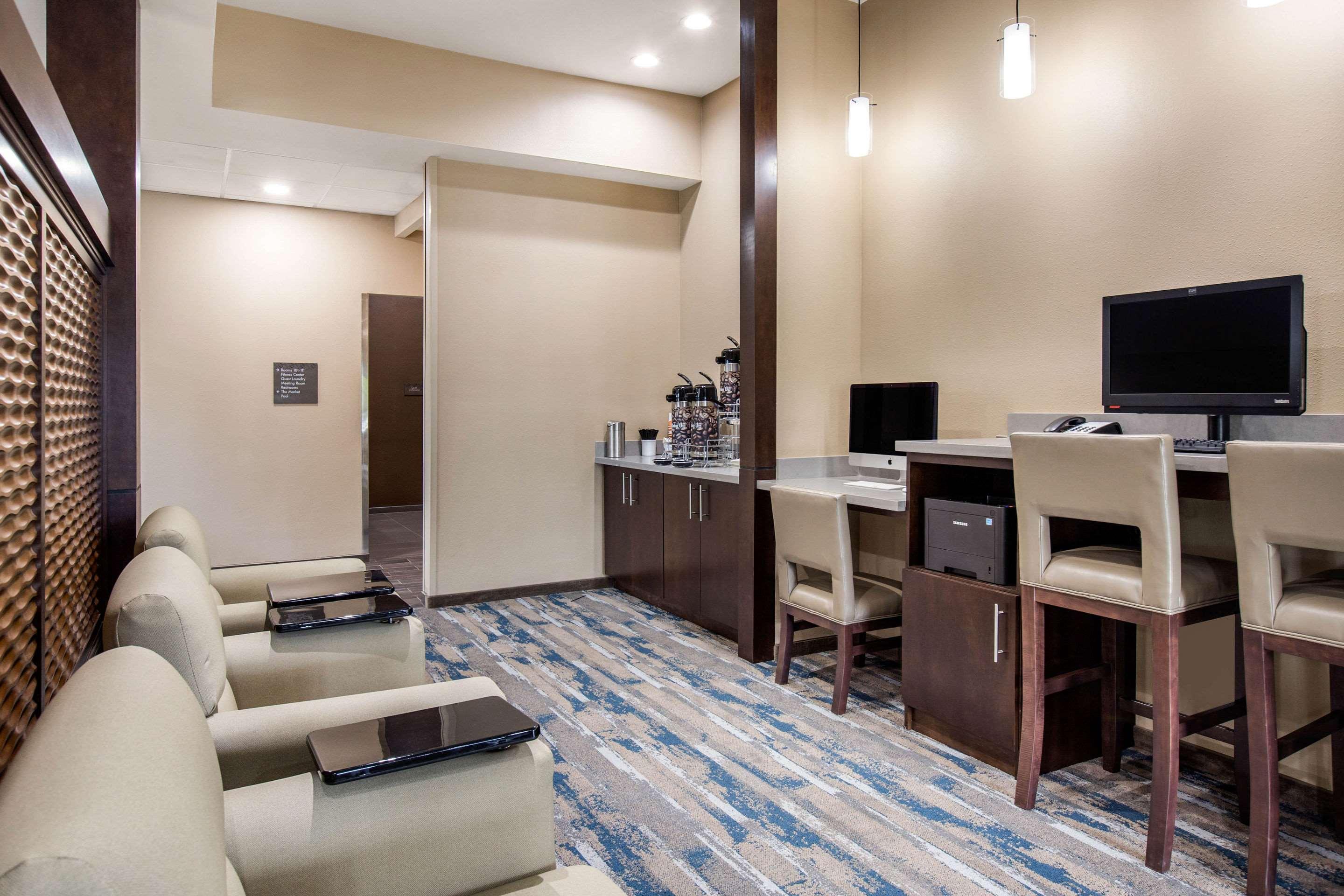 Comfort Suites - South Остин Экстерьер фото